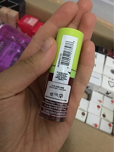 NYX nyx 05 gloss