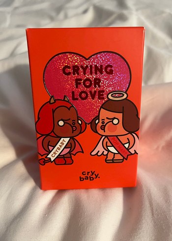 Crying for Love serisi popmart blind box