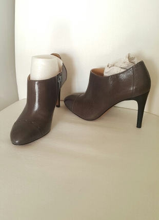 35 Beden nine west