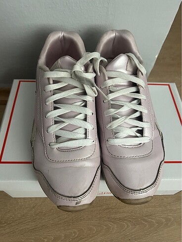 35 Beden pembe Renk Reebok Ayakkabı
