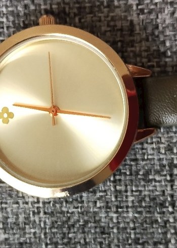 Gri Kemerli Minimalist Kadın Saati
