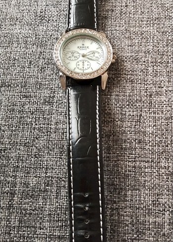 Swatch Beyaz Taşlı Kadın Kol Saati