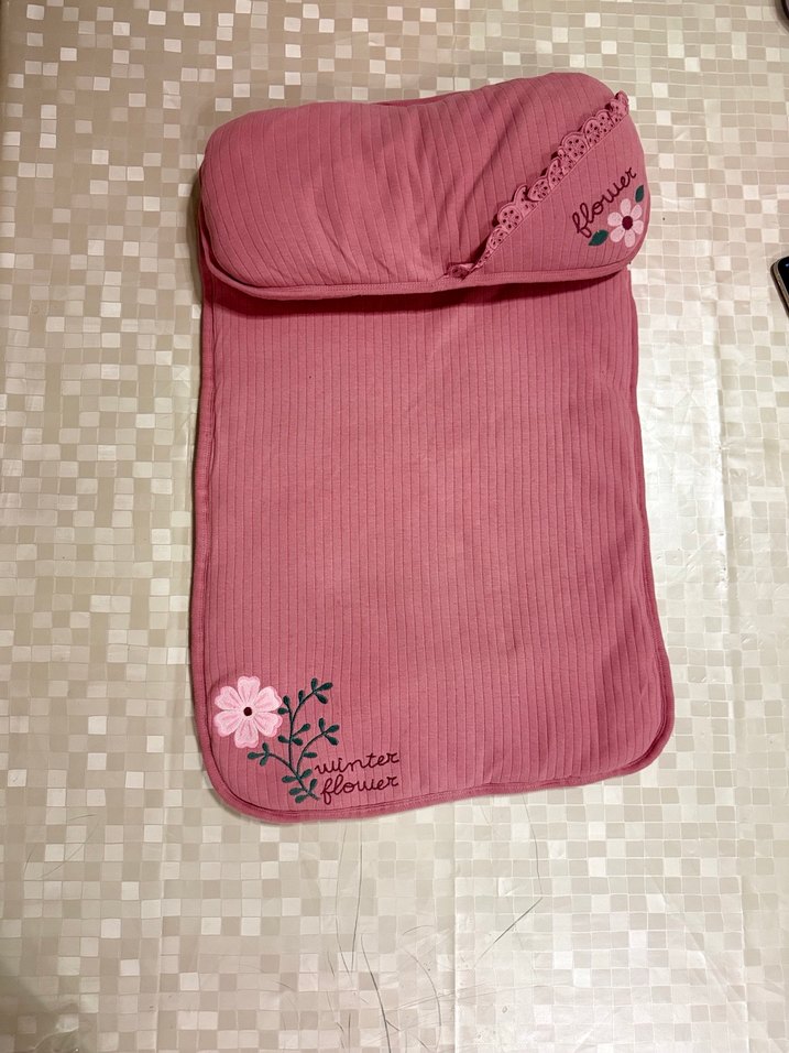 Pembe Nakışlı Çiçek Desenli Alt Açma Örtüdü - Görsel 4