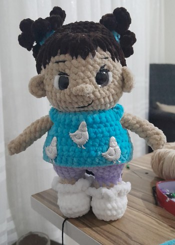 Pastel renkli el yapımı örgü oyuncak bebek - Görsel 2