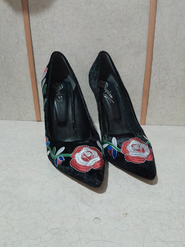 Nakışlı Boncuklu Siyah Stiletto - Görsel 2