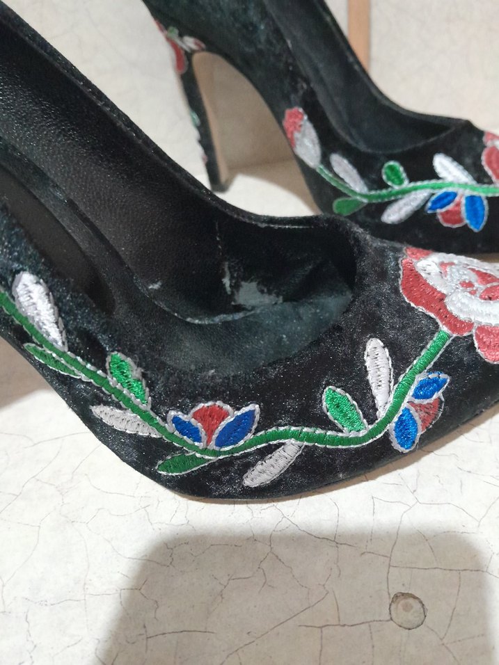 Nakışlı Boncuklu Siyah Stiletto - Görsel 4