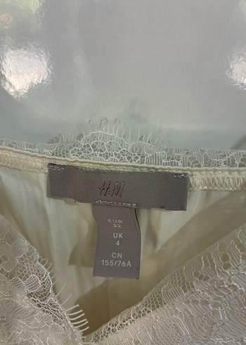 H&M Dantel Detaylı Beyaz Askısız Kadın Bluz - Görsel 3