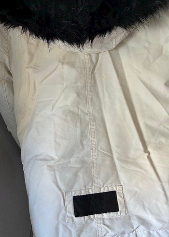 Bershka Kürk Detaylı Beyaz Midi Kadın Kışlık Ceket - Görsel 11