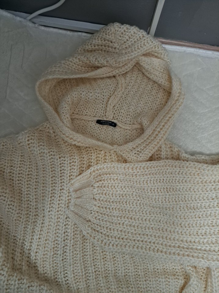 örgü kapşonlu kazak - Görsel 2