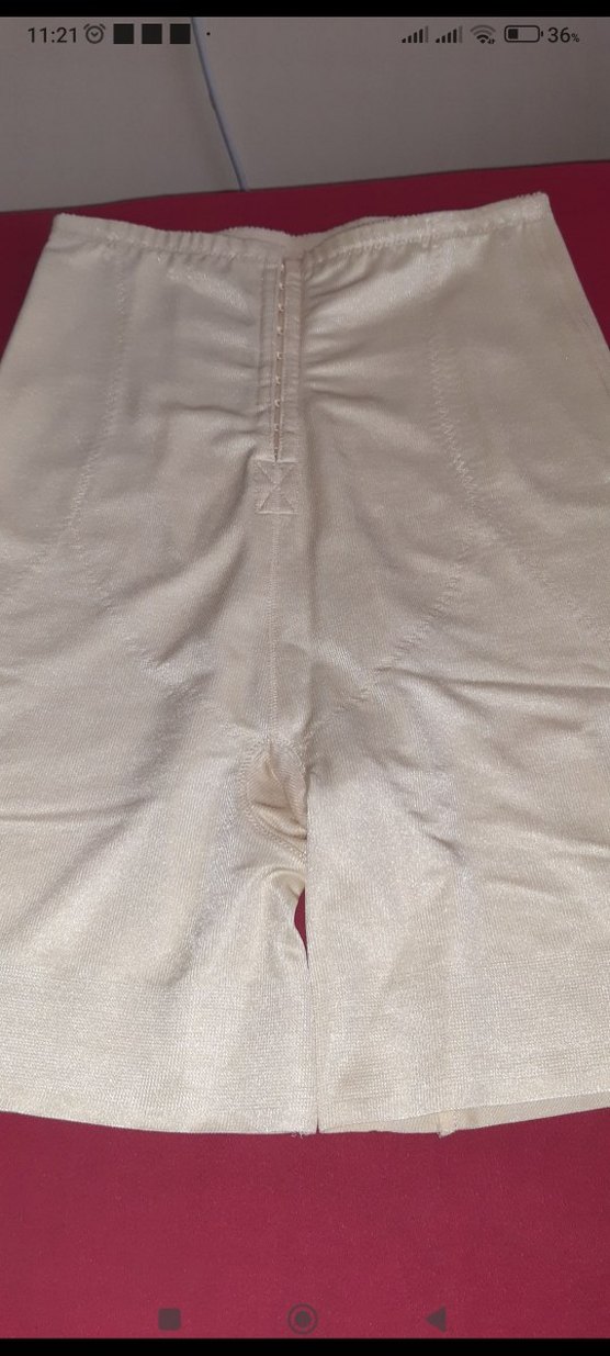 Satenimsi Parlak Hemşire Korsesi Midi Boy - Görsel 4