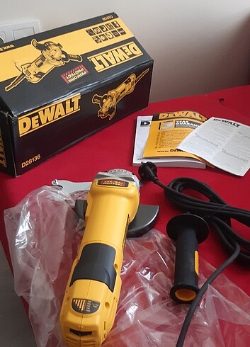 Dewalt D28136 125 MM 1500 W Avuç Taşlama