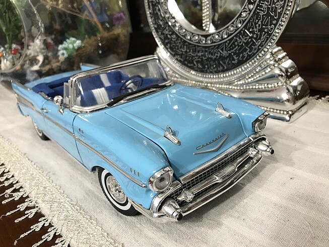 1/18 ölçek Chevrolet araba