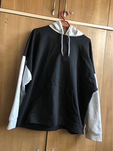 Kapüşonlu sweatshirt