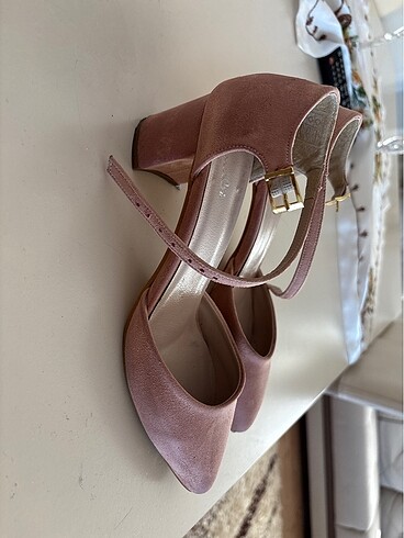 Zara Pembe topuklu ayakkabı