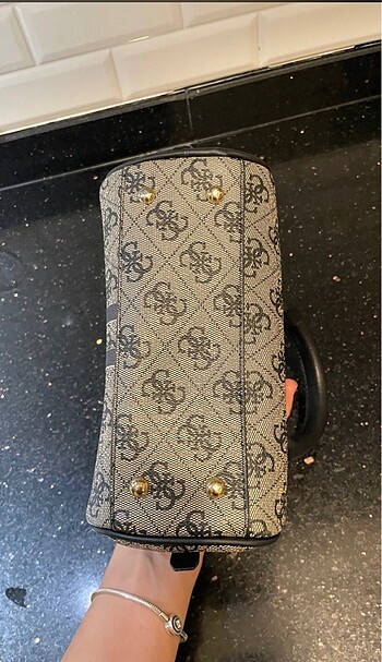  Beden guess çanta
