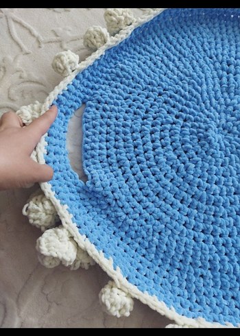 Mavi Örgü Çocuk yelegi ve gül buketi el emegi göz nuru - Görsel 2