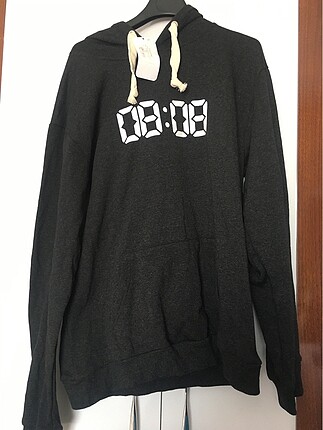 Erkek kapşonlu sweat shirt