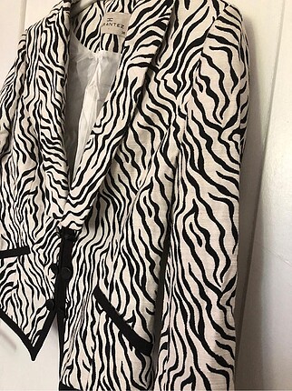 Zara Blazer kadın ceket 38 (M) bedendir hiç kullanılmamıştır