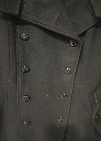 Çift Düğmeli Siyah Kaban - Görsel 3