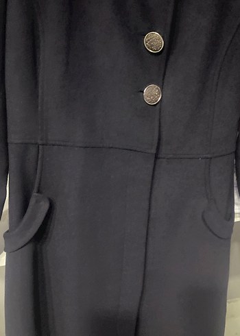 Düğmeli Siyah Kadın Uzun Kaban - Görsel 3