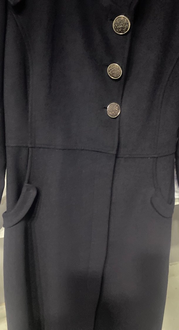 Düğmeli Siyah Kadın Uzun Kaban - Görsel 3