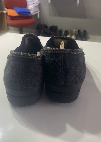 Gri Erkek Sıcak Kürklü Ev Terliği - Görsel 3