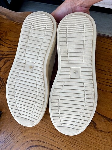 38 Beden Nursace sneakrs