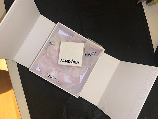  Beden beyaz Renk PANDORA KÜPE