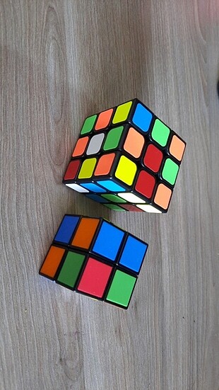 Orjinal rubiks küpler