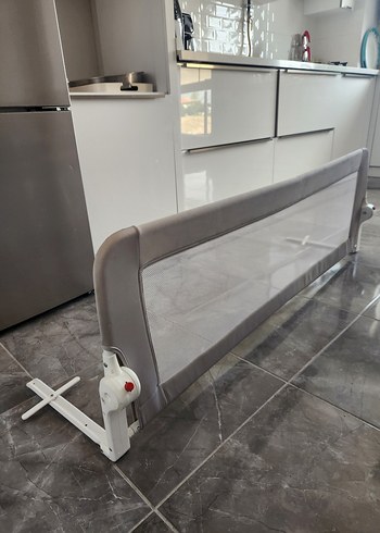 Gri Çocuk Yatak Güvenlik Bariyeri
