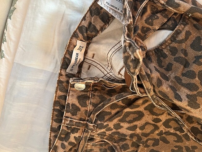 Pull and Bear LEOPAR PANTOLON