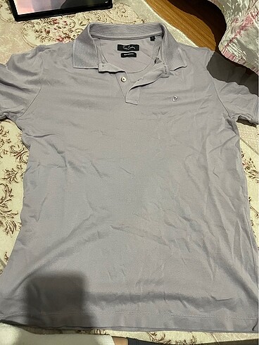 Polo yaka tişört