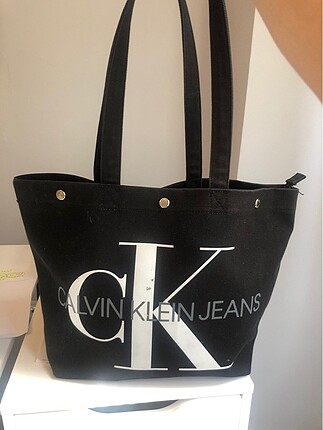 Calvin Klein siyah çanta