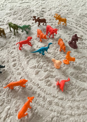 Beden Renk Renkli Mini Dinozor ve Hayvan Figürleri