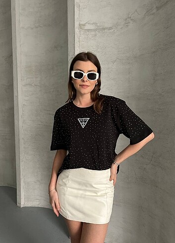 Taşlı Guess Tshirt