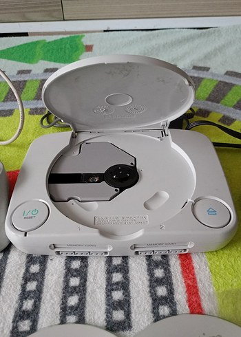 Sony PS One Konsol ve Oyun Diskleri - Görsel 4