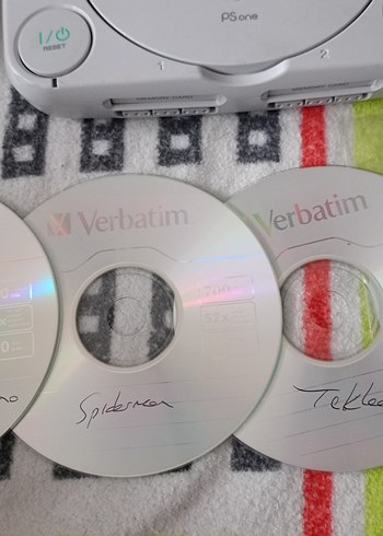 Sony PS One Konsol ve Oyun Diskleri - Görsel 12