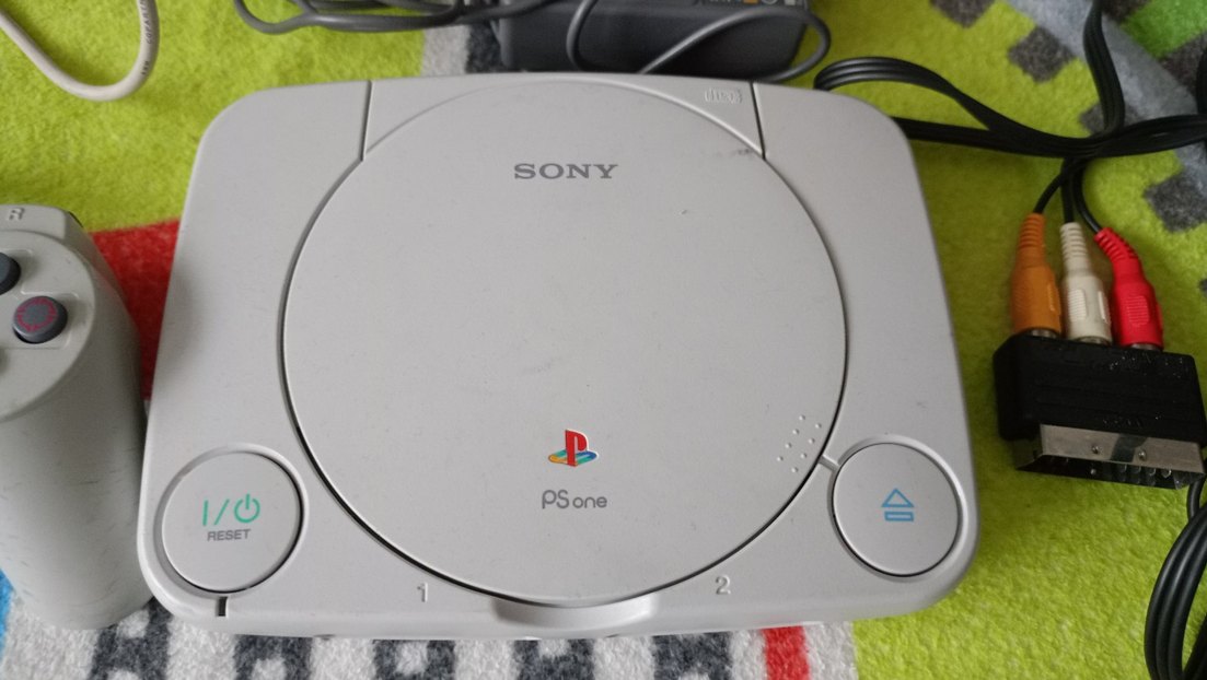 Sony PS One Konsol ve Oyun Diskleri - Görsel 3
