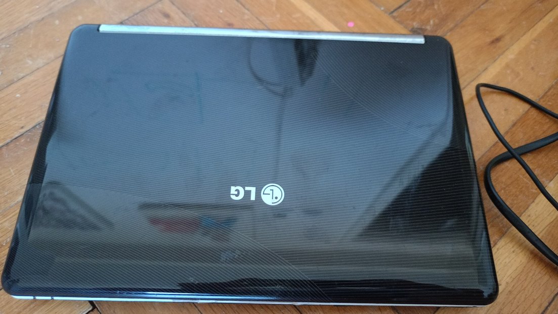 Siyah Laptop Bilgisayar - Görsel 3