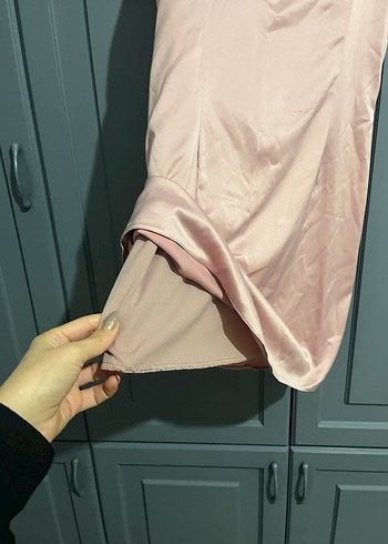 Pembe Kadifemsi Kısa Kollu Midi Elbise - Görsel 7