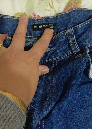 Mavi Düğmeli Kadın Midi Boy Rahat Kesim Kot - Görsel 3