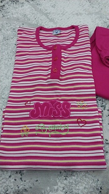 Diğer Bayan Pijama Takımı