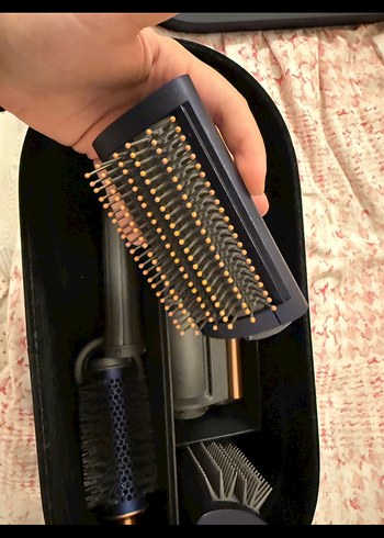 Dyson  Saç Şekillendirici Seti - Görsel 2