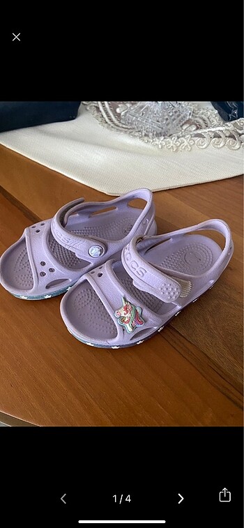 24 Beden Orjinal crocs sandalet