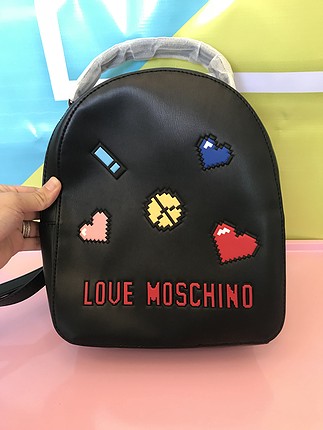 m Beden Love moschino sırt çantası