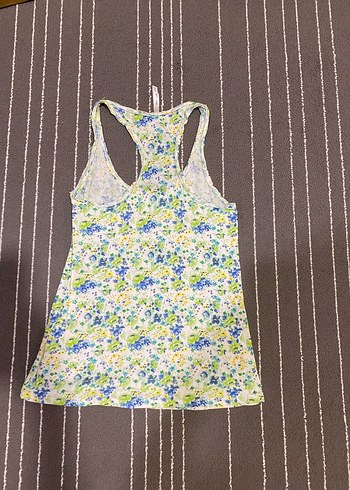 Çiçek Desenli Dantelli V Yaka Kadın Atlet - Görsel 3