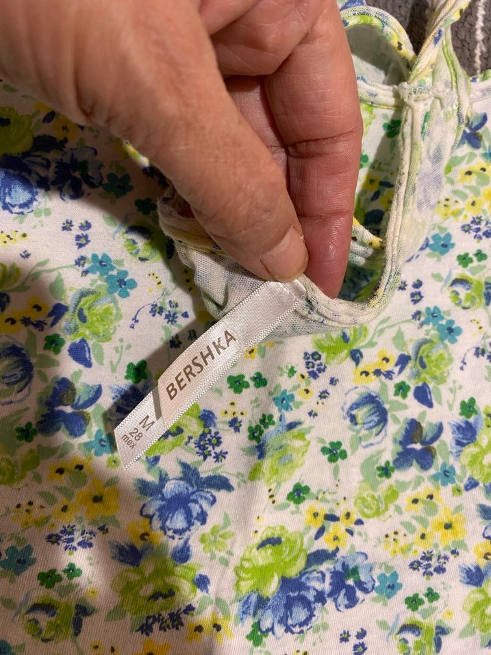 Çiçek Desenli Dantelli V Yaka Kadın Atlet - Görsel 2