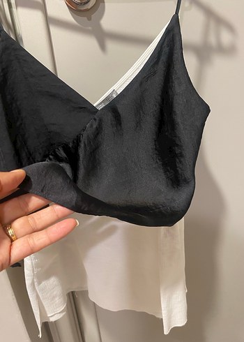 Zara Siyah Drapeli Mini Askılı Bluz