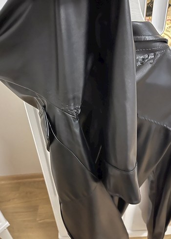 Düğmeli Siyah Deri Kadın Ceket - Görsel 3