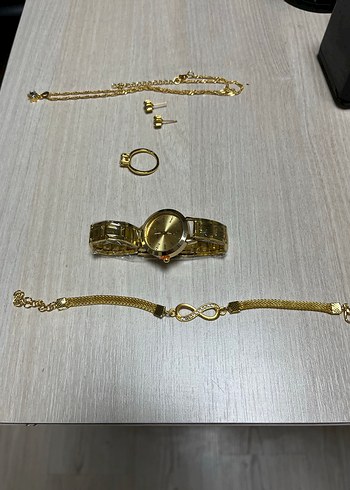 Zincir Detaylı Altın Renk Kadın Takı Seti - Görsel 4